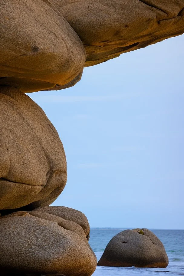 hanging rocks, rocks