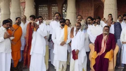 priests of india