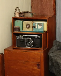 Very old stuff in a room, nostalgia, '50 style