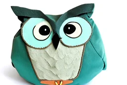 Owl shaped bag with handles