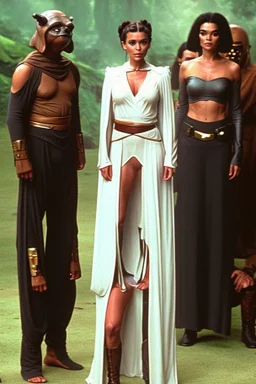 [Denise Huxtable Kendall, Peggy Bundy, The Cosby Show, Lisa Bonet] Denise Huxtable , in princess Leia's slave costume of the Return of the Jedi, close to Jabba the Hutt.