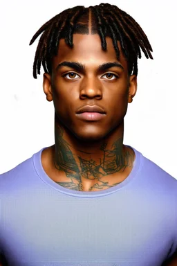 Geschlecht: männlich Ethnie: afroamerikanisch Alter: ca. 26 Jahre zum Todeszeitpunkt Größe: ca. 1,80 m Statur: schlank, muskulös Hautfarbe: dunkelbraun Gesichtsform: schmal, hohe Wangenknochen, markantes Kinn Augen: braun, mandelförmig Augenbrauen: dunkel, mitteldick, gerade Nase: schmal, gerade Lippen: mittelgroß, oben leicht dünner als unten Haare: schwarze Dreadlocks, , teils zu Zöpfen verlängert Gesichtstattoos: mehrere, u. a. unter dem rechten Auge, an der li