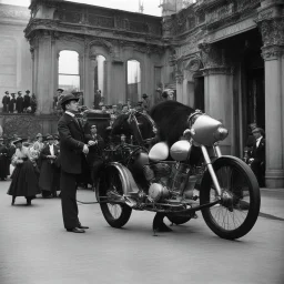 [very impressive high res masterpiece in Kodak Eastman 5247, by Stanley Kubrick] Il montait un destrier qui avait belle allure, était vêtu d’un haubert argenté, et son heaume était couvert d’un mélange contrasté d’or et de pierreries ouvrés de main de maître selon son désir, au-dessus duquel était fixée, bien au centre, une roue qui se mettait à tourner lorsqu’il joutait. Une précieuse zibeline ornait tout son heaume brillant qui était parcouru, au-dessus de ses yeux, par une bande dorée d’une