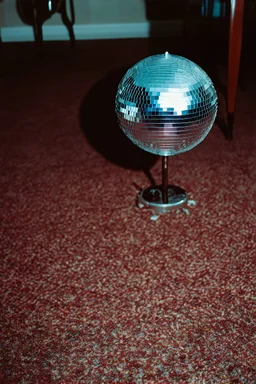 Autochrome, 1800, disco ball on the carpet
