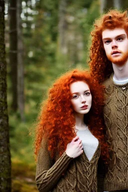 Jeune couple, visage hyper détaillé, réaliste. Forêt fantaisiste détaillée,paysage magnifique, Fille rousse aux cheveux raides et longs, garçon grand, musclé très longs cheveux bruns très bouclés. Fille jean pull, garçon tenue de bûcheron.