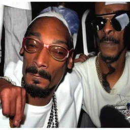 snoop dogg daps up 2pac