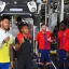 Placeholder: Neymar, Messi e Pelé trabalhando na Fiat linha de montagem