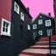 Placeholder: Fotografia di strada assurda e falsa orripilante blu weirdcore dai colori vivac. Oddcore, liminalcore. Scale che scendono. Yves Tanguy. Non luogo falso, inusuale. Le case sono false e dipinte di nero chiaro con cose stilizzate e dettagli. Ci sono finestrelle false quadrate, che danno un senso distopico e molto surreale, disposte in modo casuale. L'atmosfera generale sembra noiosa e onirica, con un contrasto tra elementi reali ed elementi dipinti falsi, René Magritte, oddest things