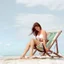 Placeholder: mujer sentada en una hamaca de madera en la playa, fotografía real, fotografía realizada con un cámara Fuji y objetivo de 35mm, fotografía en blanco y negro, tono años 60