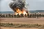 Placeholder: военный стреляет