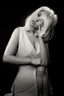 Placeholder: Mujer rubia mirando con la cabeza baja hacia su derecha iluminada, retrato medio cuerpo, iluminada potentemente desde el lado derecho, blanco y negro vaporoso, al estilo del fotógrafo Hugo Alonso